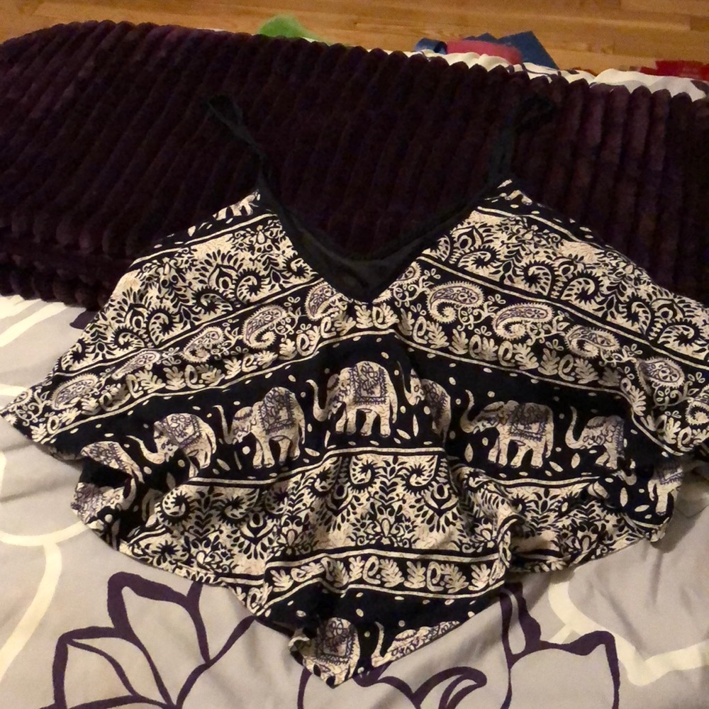 Crop top with elephant pattern